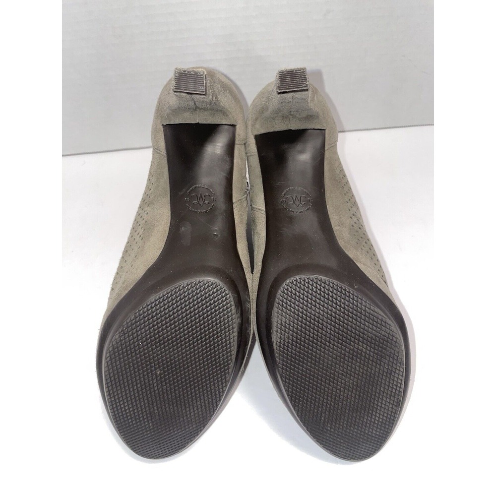 Johnston & Murphy® Women's Suede Perforated Cap Toe Booties in Grey Size 7.5 - Picture 9 of 10